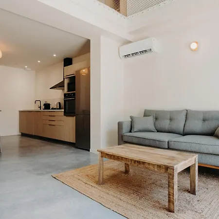 Le Bain Sauvage - & - Pyrenees Hotel 4*