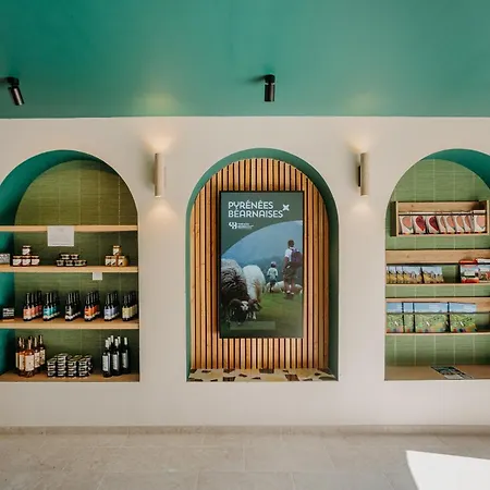 Le Bain Sauvage - & - Pyrenees 4* Bedous