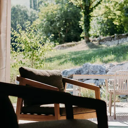 Le Bain Sauvage - & - Pyrenees 4*