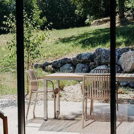 Le Bain Sauvage - & - Pyrenees 4*