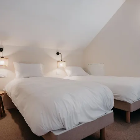 Le Bain Sauvage - & - Pyrenees Bedous