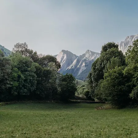 Le Bain Sauvage - & - Pyrenees 4* Bedous